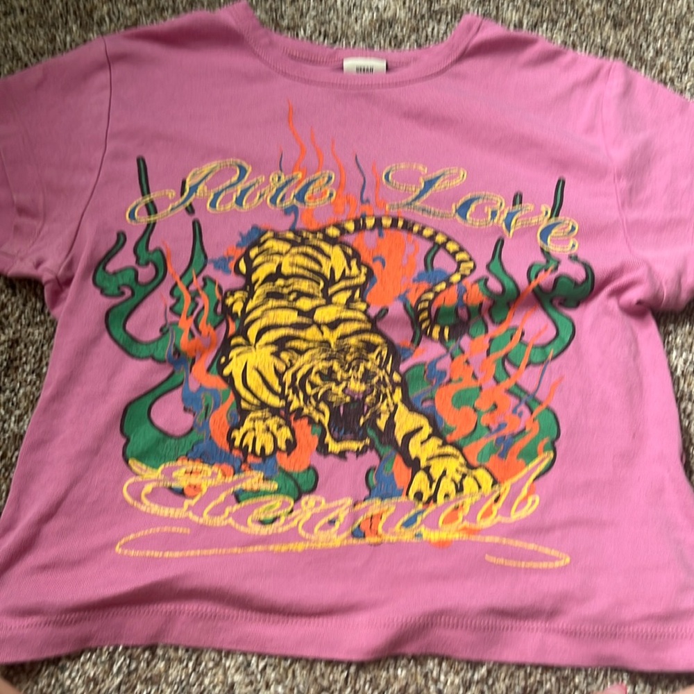 Tiger shirt